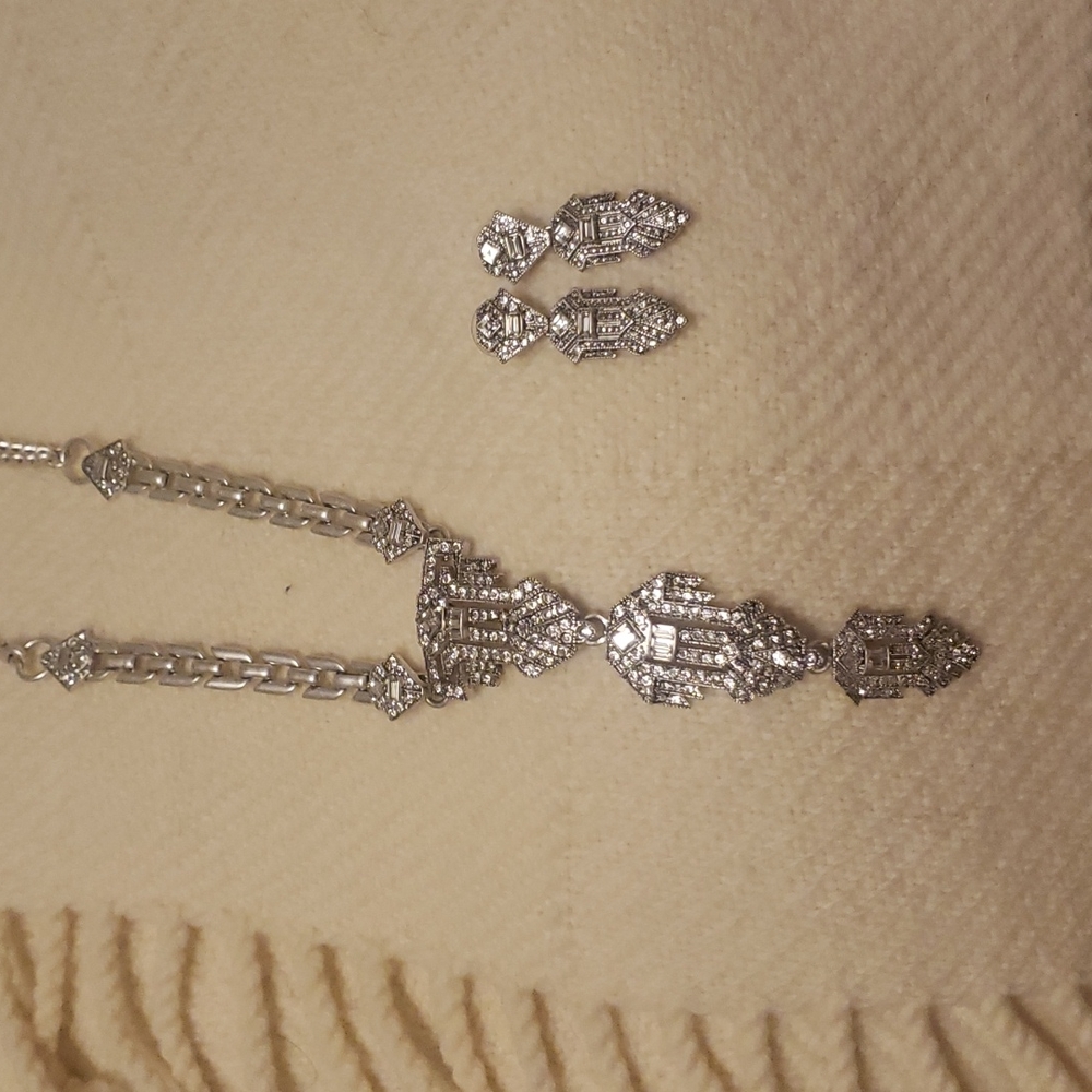 Changeable Stella and Dot set (new not used)